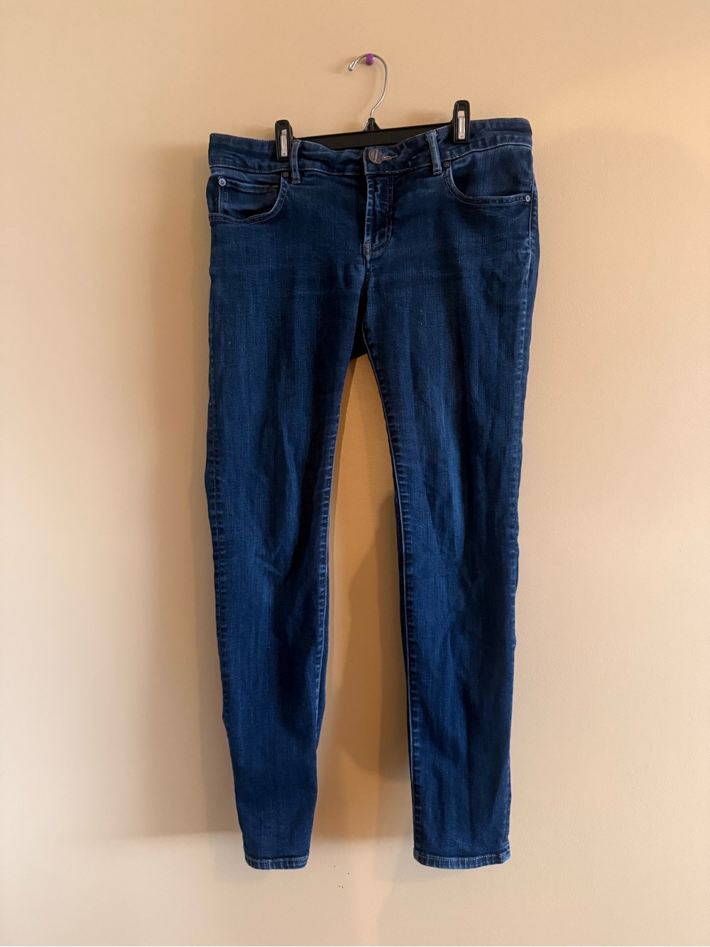 Women's Skinny Jeans in Dark Blue Wash
